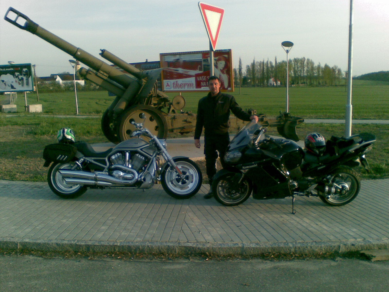 24042009(001).jpg